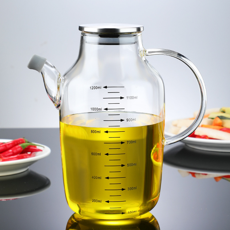 Ar lengva valyti stiklinį aliejaus butelį?