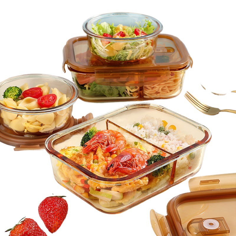 Biuro darbuotojai su „Bento“ dėžu